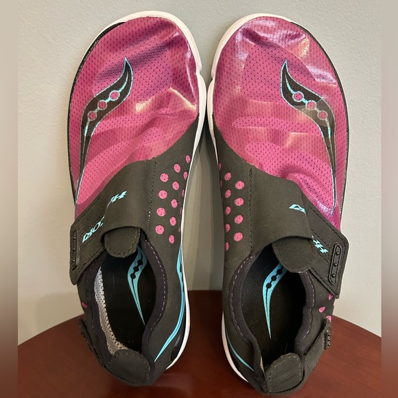 SAUCONY HATTORI Minimalist Running Shoes, size W9.5 (fits like 8.5/9) - Picture 3 of 5